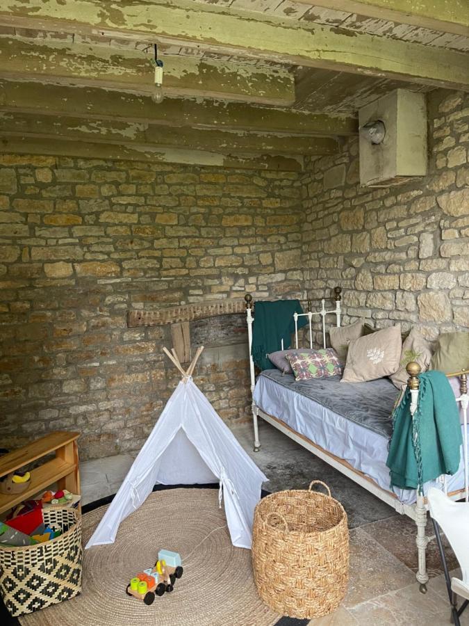 La Closerie De Gigny Maison Templiere Avec Piscine,Jacuzzi Gigny (Yonne) Exterior foto